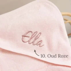 Kraamcadeau Baby badcape met naam