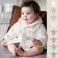 Kraamcadeau Baby badjas met naam