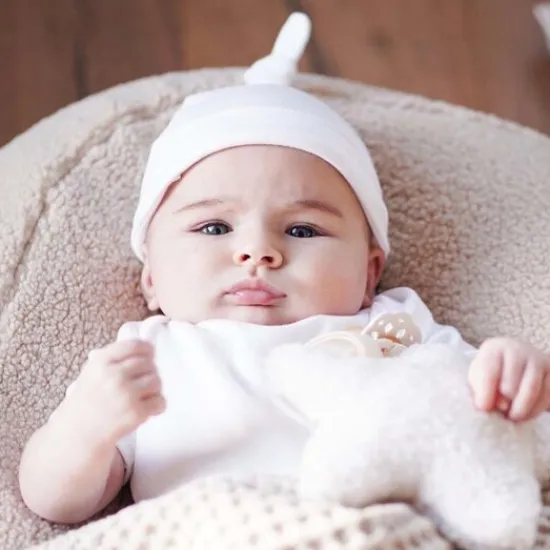 Kraamcadeau Babymutsje