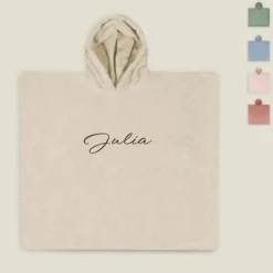 Kraamcadeau Poncho met naam (2 - 6 jaar)