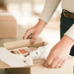 Kraamcadeau Stel jouw eigen kraampakket samen. Met de cadeaubox op maat geef je een uniek en persoonlijk